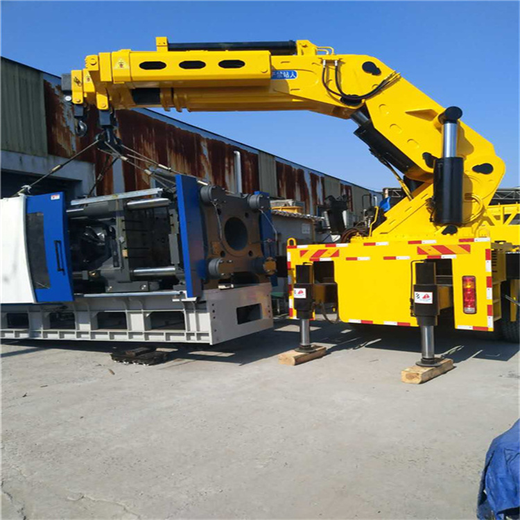 常山县 大吨位折臂吊出租费用解析：一小时租赁多少钱