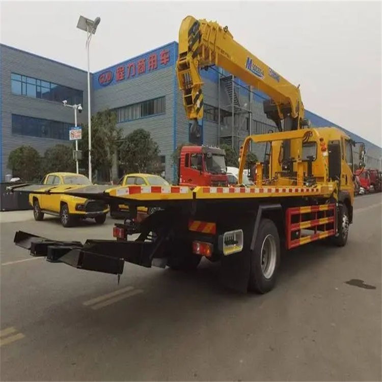 常山县附近小随车吊出租电话，轻松解决搬运烦恼