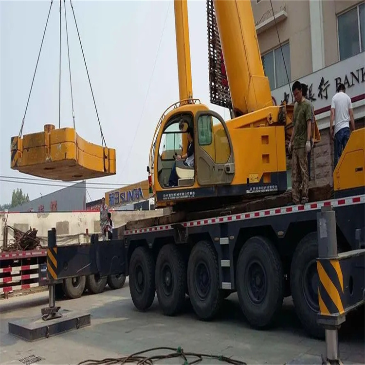 常山县当地吊车出租|机器吊装|75吨|工厂搬迁服务